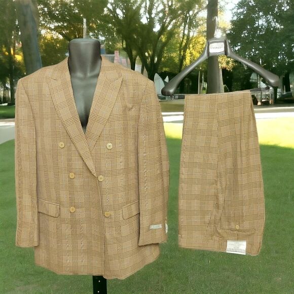 VINCI EXECUTIVE DOUBLE BREASTED COLLECTION. - Picture 1 of 8